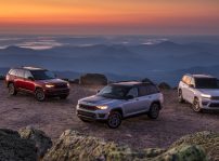 (left To Right) All New 2022 Jeep® Grand Cherokee Trailhawk, 20