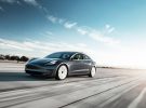 El Autopilot de Tesla se enfrenta a un nuevo problema: frenazos inesperados durante la conducción