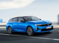 Opel Astra Tourer 2022 (3)