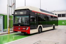 Barcelona recibe el primero de una flota de autobuses de hidrógeno de última generación