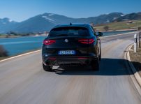 Alfa Romeo Giulia Stelvio 6