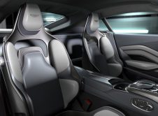 Aston Martin V12 Vantage 2022 (10)