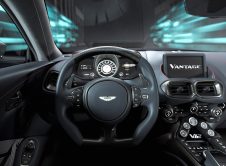 Aston Martin V12 Vantage 2022 (12)