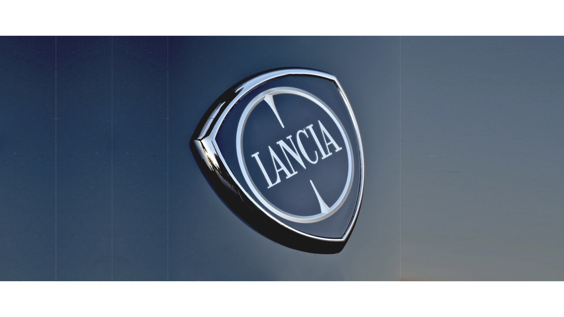 Lancia Logo