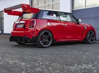 MINI John Cooper Works Bulldog Team