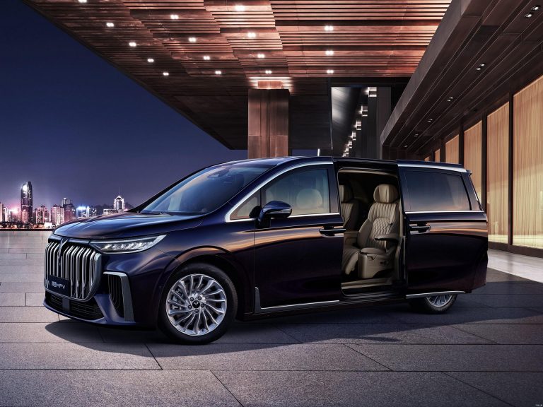 Voyah Dreamer, la minivan más rápida del mundo es china