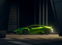 Lamborghini Huracan Tecnica 28