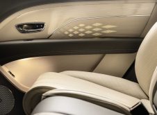 2023 Bentley Bentayga Extended Wheelbase (12)