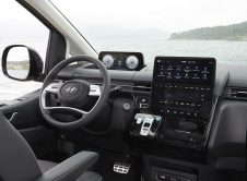 Hyundai Staria Interiores (7)
