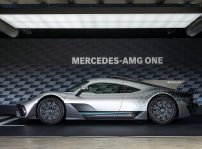 Der Neue Mercedes Amg One: Formel 1 Technologie Für Die Straße The New Mercedes Amg One: Formula 1 Technology For The Road