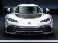 Der Neue Mercedes Amg One: Formel 1 Technologie Für Die Straße The New Mercedes Amg One: Formula 1 Technology For The Road