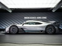 Der Neue Mercedes Amg One: Formel 1 Technologie Für Die Straße The New Mercedes Amg One: Formula 1 Technology For The Road