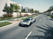 Der Neue Mercedes Amg One: Formel 1 Technologie Für Die Straße The New Mercedes Amg One: Formula 1 Technology For The Road