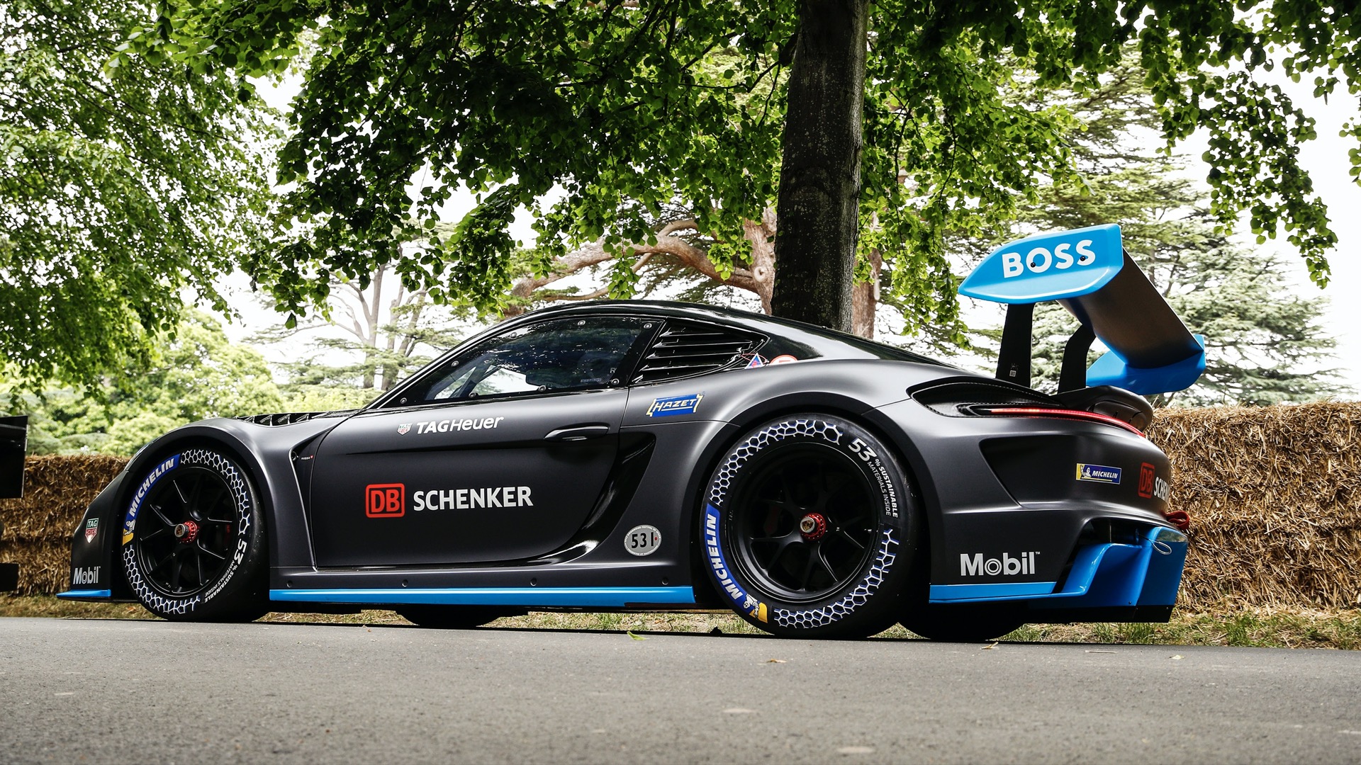 Gt4 Eperformance In Goodwood