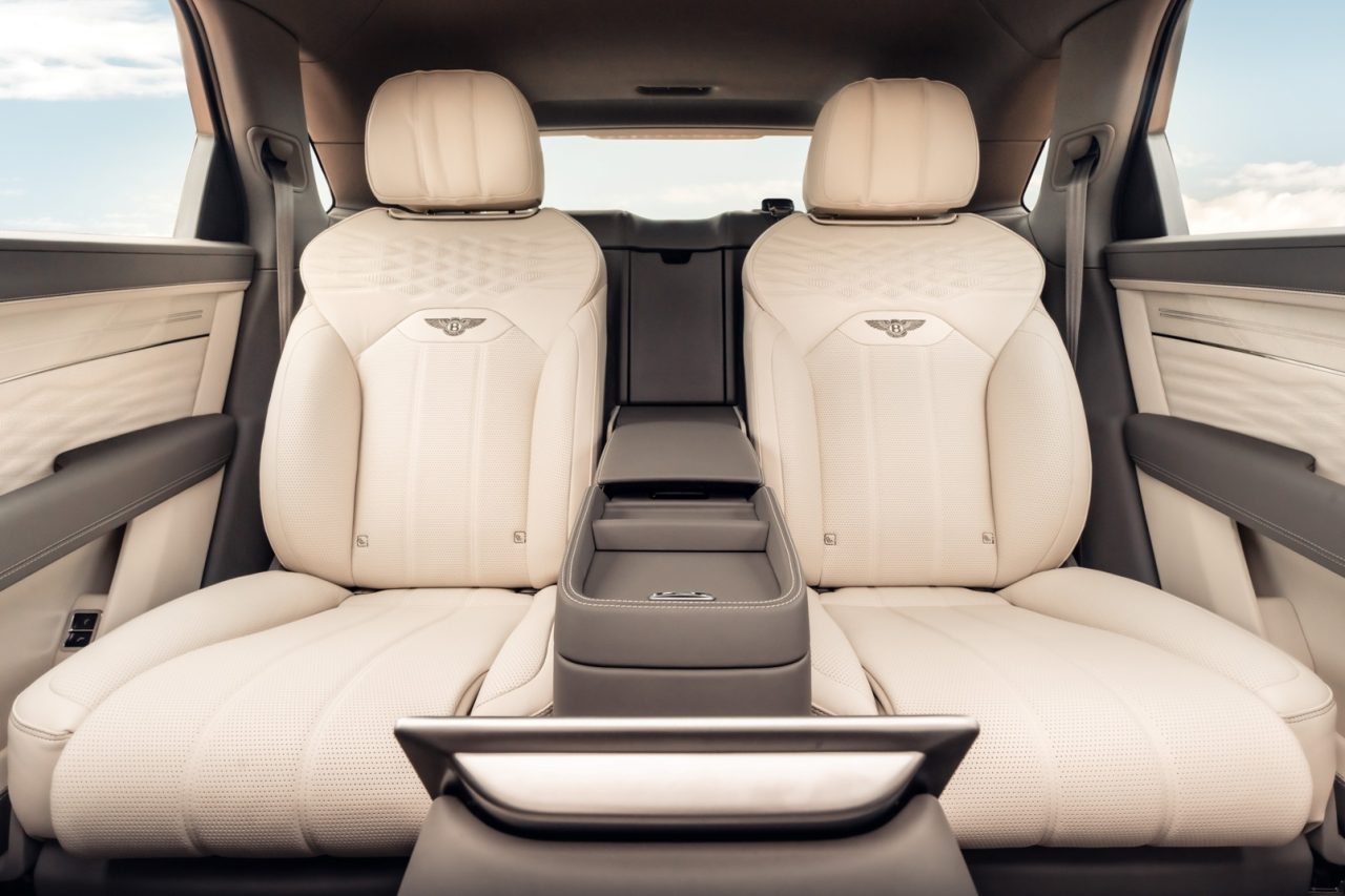 Bentley Takes to the Skies: Luxury Car Maker Unveils Airline Seat-Inspired Masterpiece - News Directory 3