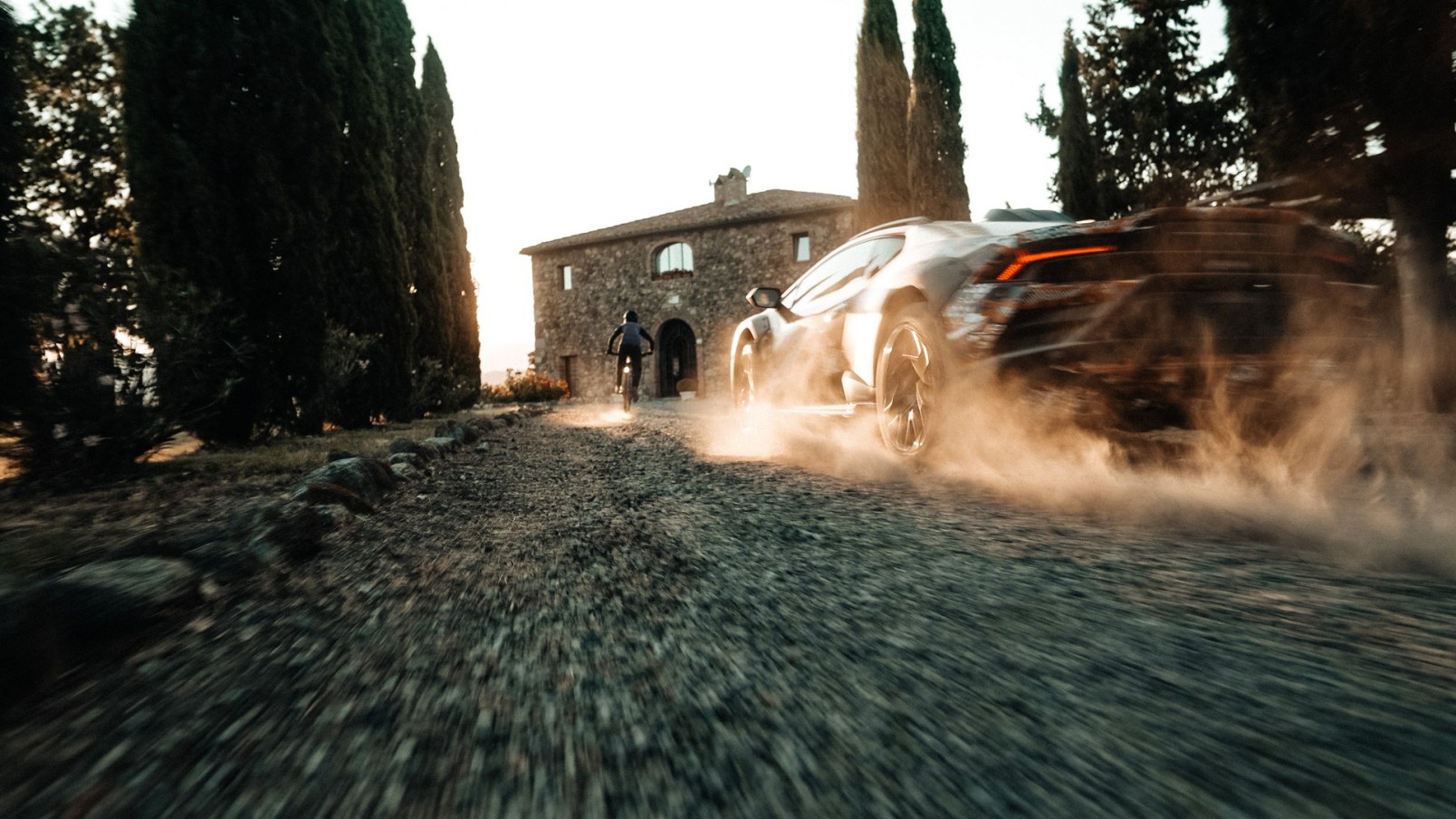 Lamborghini Huracan Sterrato Teaser 4