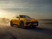 2023 Lamborghini Urus Performante 19