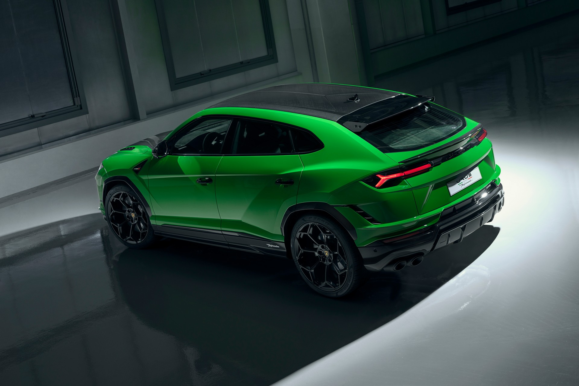 Lamborghini urus performante 2023