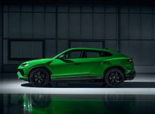 2023 Lamborghini Urus Performante 5