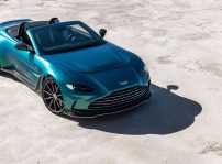 Aston Martin V12 Vantage Roadster Azul