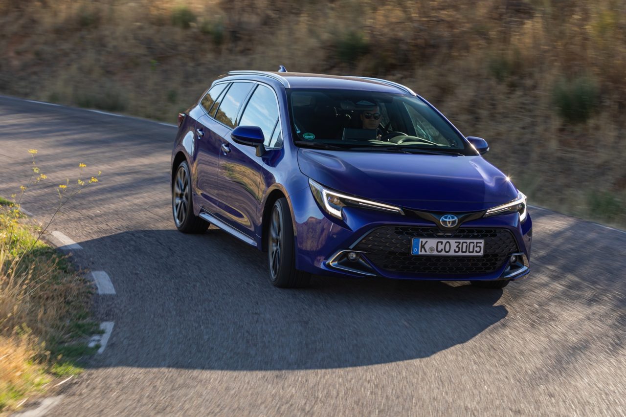 Toyota Corolla Electric Hybrid 2023 (4)