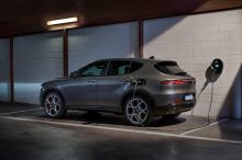 El nuevo Alfa Romeo Tonale híbrido enchufable Q4 ya tiene precio en España