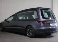 Tesla Hearse 3 Model 3 Funerario (10)