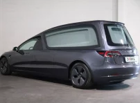 Tesla Hearse 3 Model 3 Funerario (5)