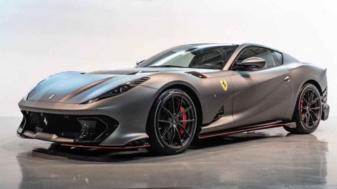 Ferrari 812 Competizione Sainz