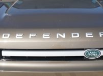 Land Rover Defender 4