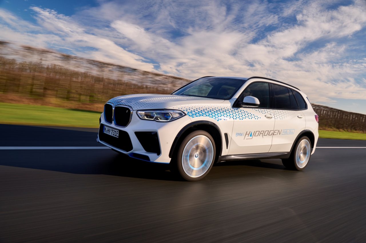 Der BMW iX5 Hydrogen kann öffentlich getestet werden