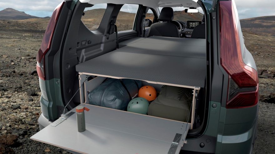 Pack Sleep Aménagement Intérieur Camping Dacia Dacia présente le kit Pack Sleep pour le Jogger