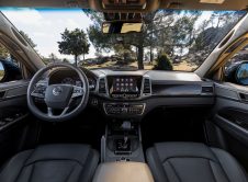 Ssangyong Musso Sport (6)