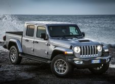 Wrangler Gladiator 4