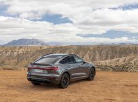 Audi Q8 Sportback E Tron 056