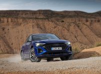 Audi Q8 E Tron 056