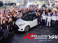 Toyota Yaris 10 Millones 38