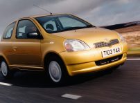 Toyota Yaris 10 Millones 43