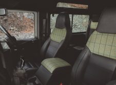 Land Rover Classic Defender 5