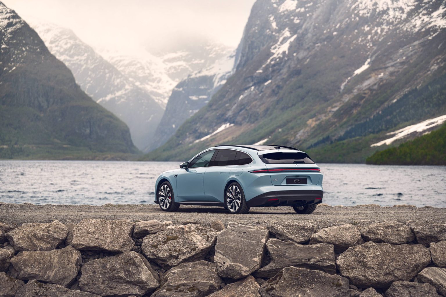 NIO plans to market rangeextending electric vehicles outside China