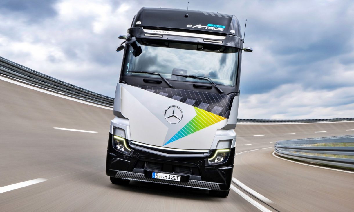 El Mercedes-Benz eActros 600 propone 500 kilómetros de autonomía eléctrica