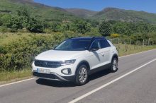 Prueba VW T-Roc Life 1.0 TSI 110 CV: un SUV de un litro para venirse muy arriba