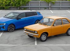 Opel Kadett C & Opel Astra Sports Tourer Hybrid