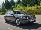 El nuevo BMW Serie 5 completa su oferta electrificada con la llegada de las versiones híbridas enchufables