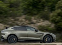 Aston Martin Dbx 707 14