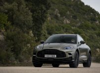 Aston Martin Dbx 707 25