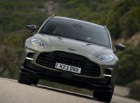 Aston Martin Dbx 707 26