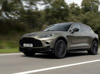 Aston Martin Dbx 707 27