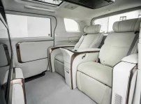 Lexus Lm Interior (2)