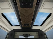 Lexus Lm Interior (40)